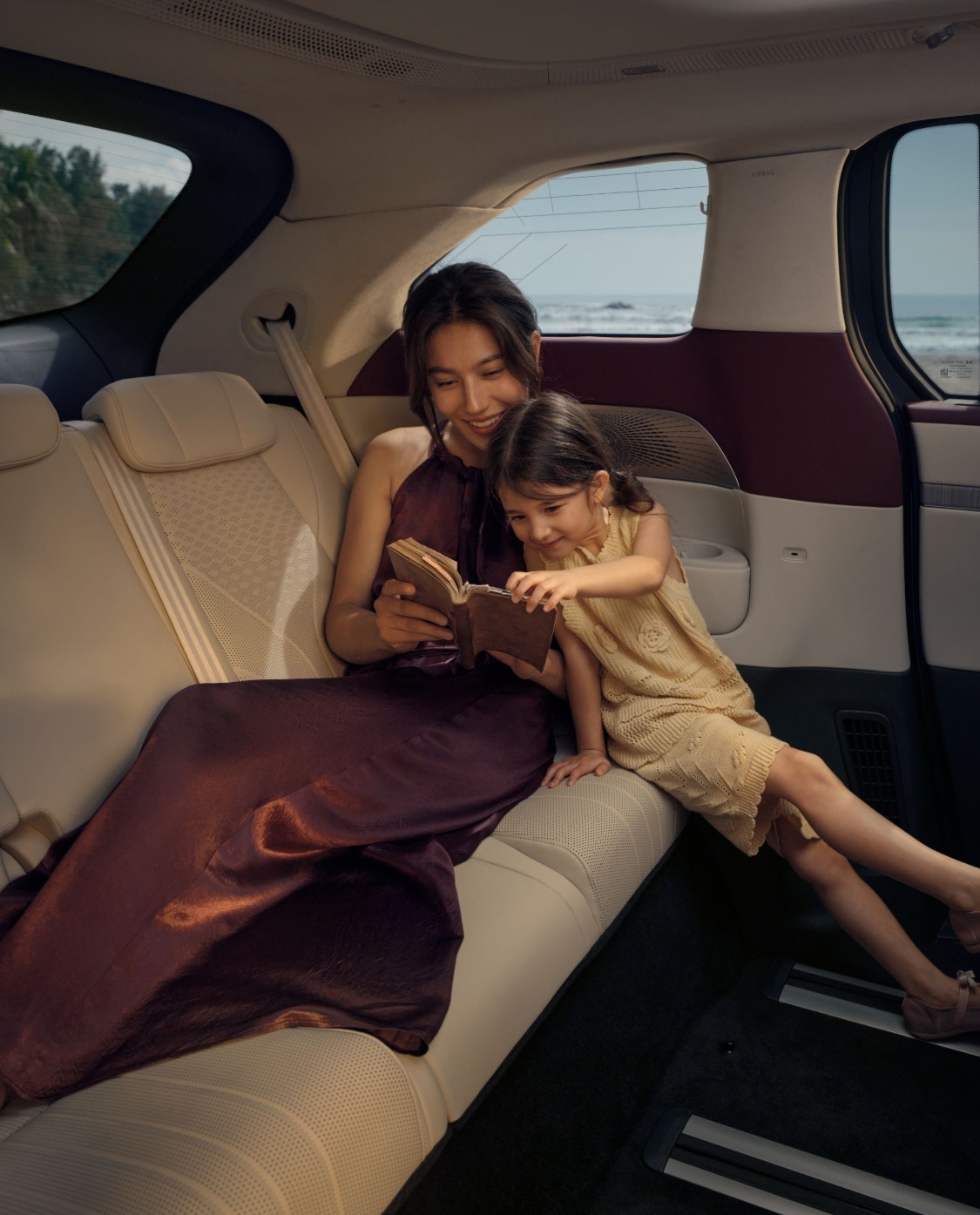 Reclining executive seats in the LimoX cabin